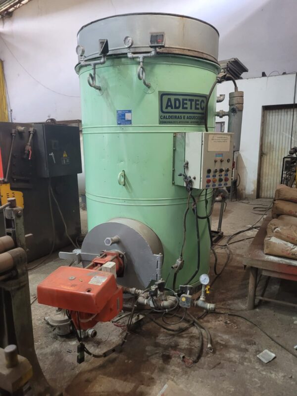 Caldeira a Gás ADETEC 400 kg/h